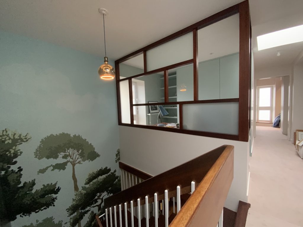 Lire la suite à propos de l’article 🪟 Les verrières intérieures : plus de lumière, sans perdre d’intimité